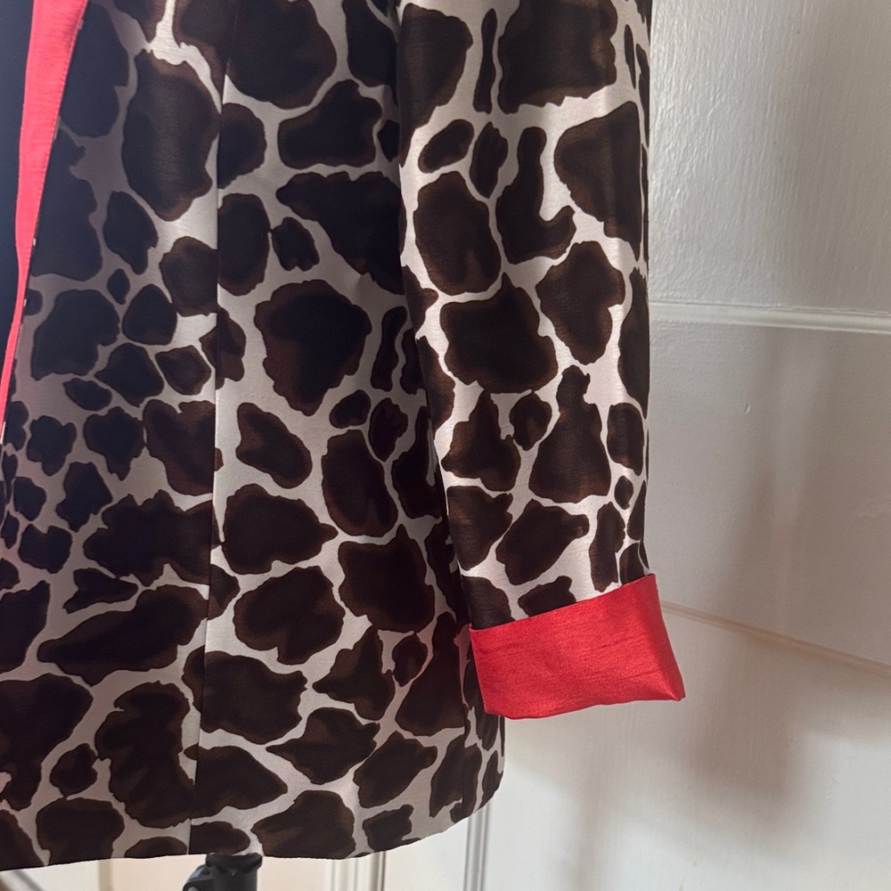 Chico's Cow Print Blazer with Red Trim Size 0 (Small) - Picture 4 of 12